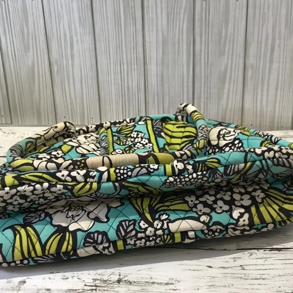 Vera Bradley Women's Green and Blue Kiss Lock Dome Bag